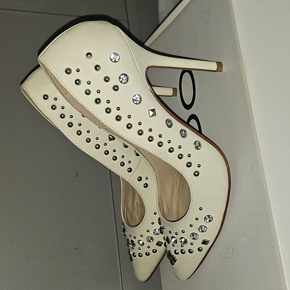 Aldo Moani Studded Heels Size 8